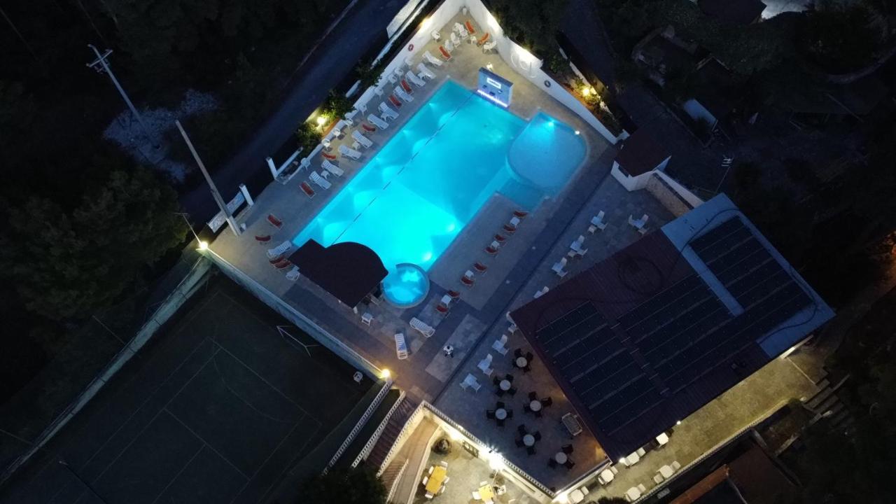 Villaggio Elisena 비에스테 외부 사진